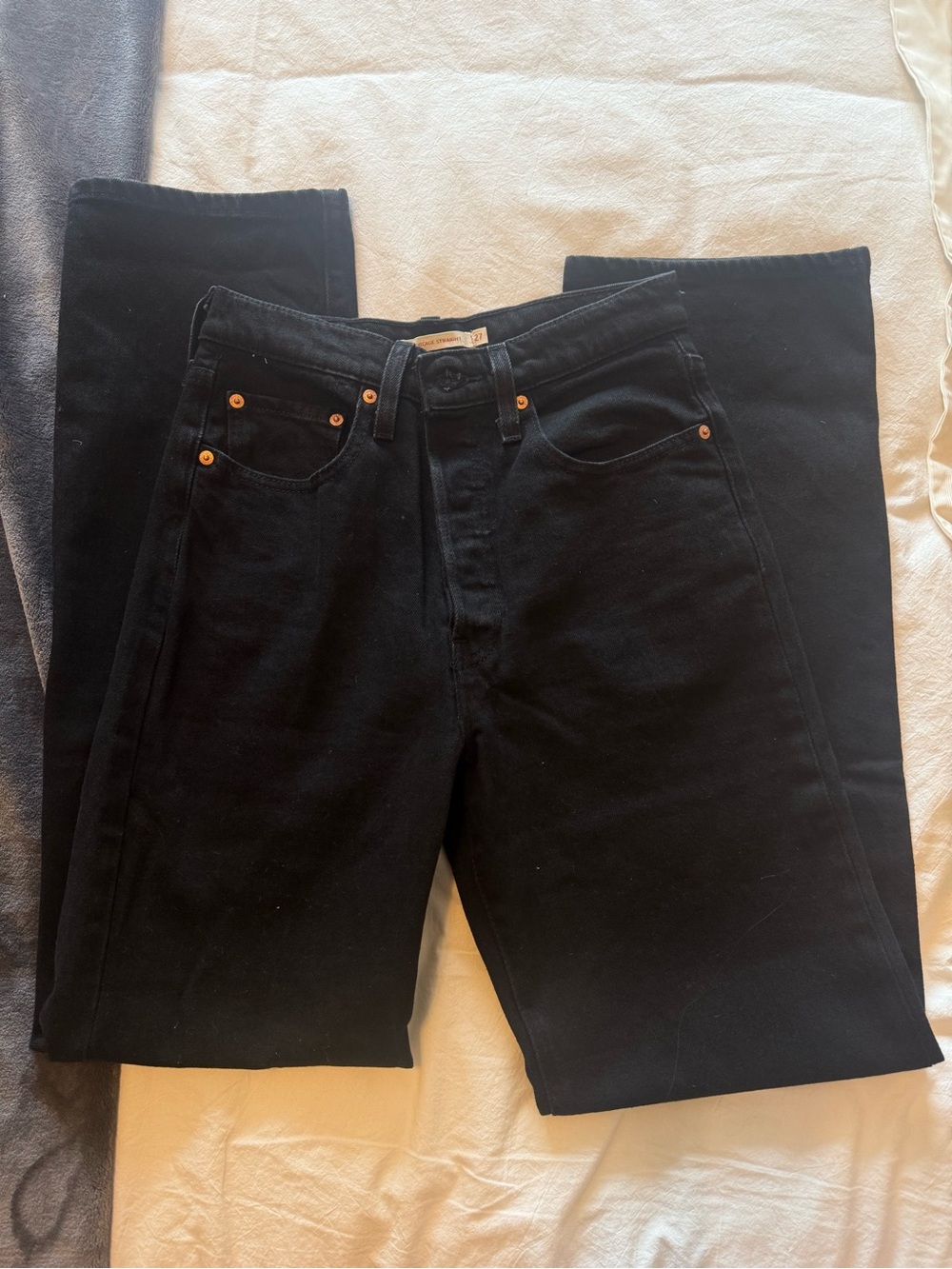 Women's Levi's Jeans